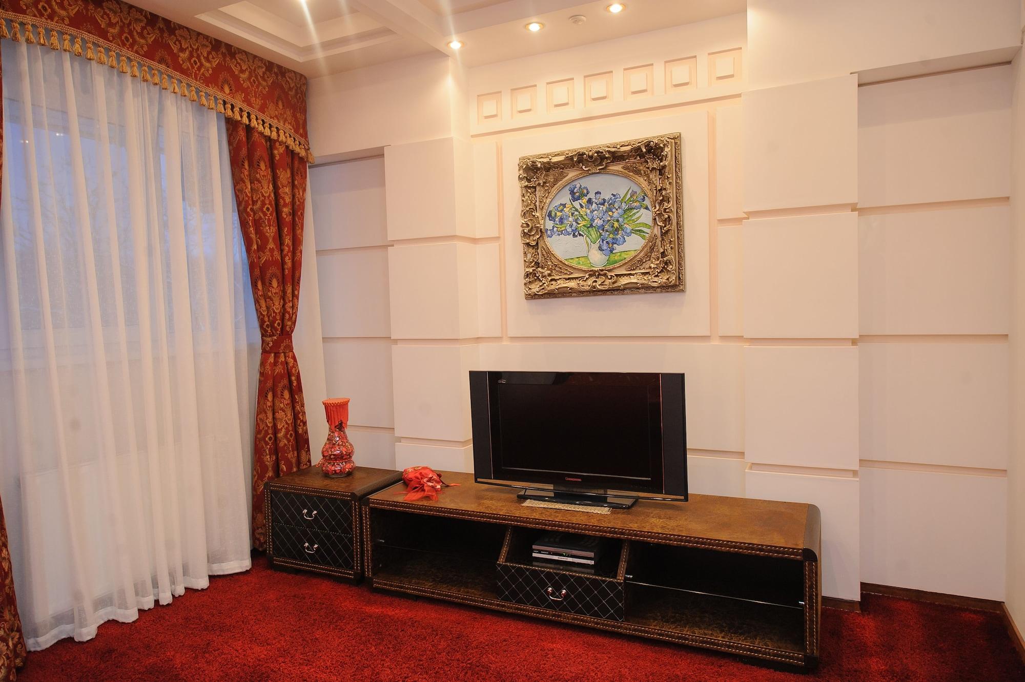 Hotel Royal Park Кишинев Екстериор снимка