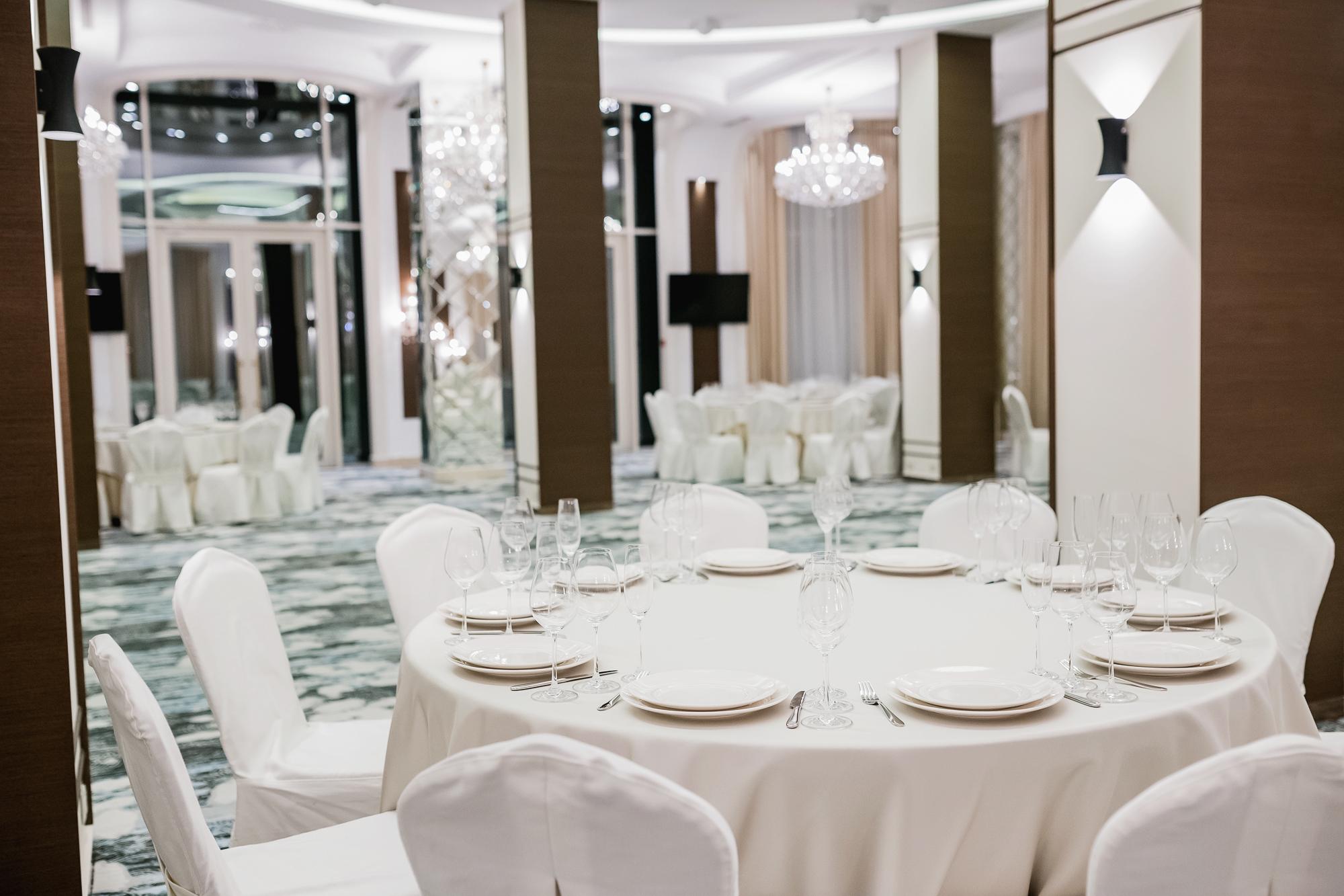 Hotel Royal Park Кишинев Екстериор снимка